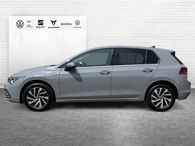 Fahrzeugabbildung Volkswagen Golf VIII Style 1.4l eHybrid DSG - Navi*ACC*LED+