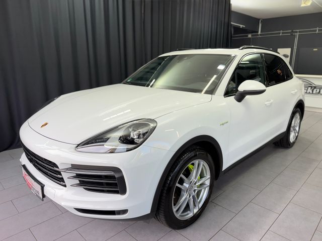 Porsche Cayenne E-Hybrid|PANORAMA|SPORT-CHRONO|ACC