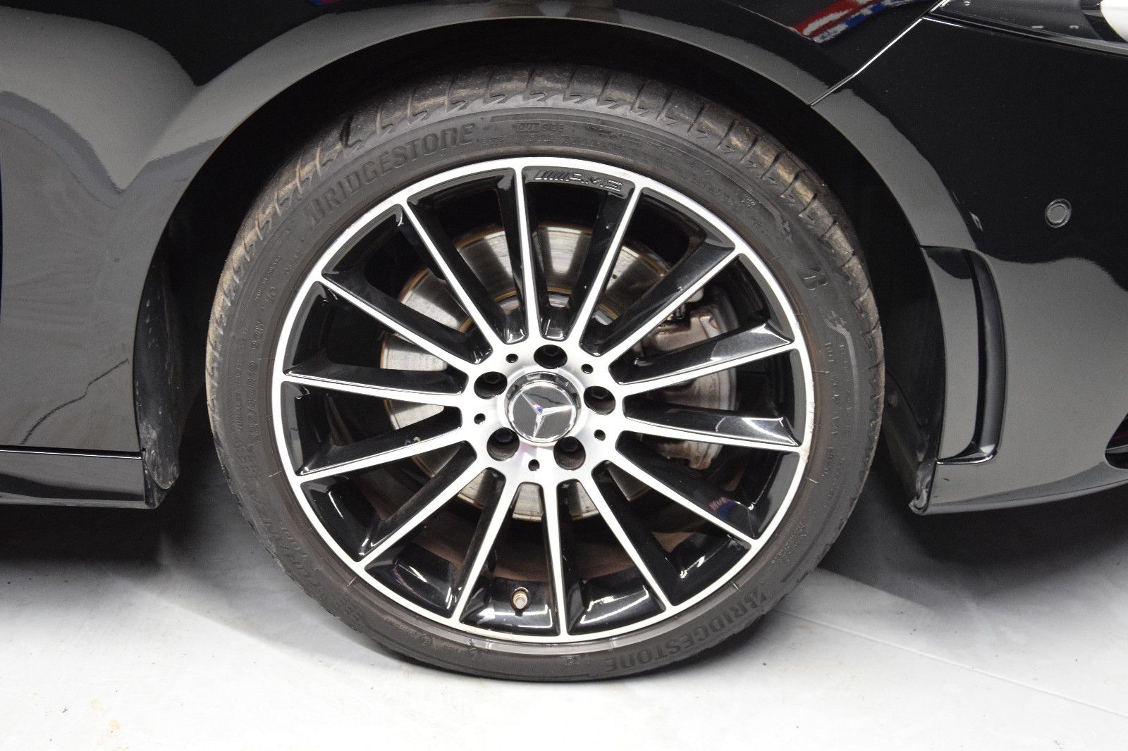 Fahrzeugabbildung Mercedes-Benz A 250 e Edition 2020 AMG Kamera LED MBUX Night