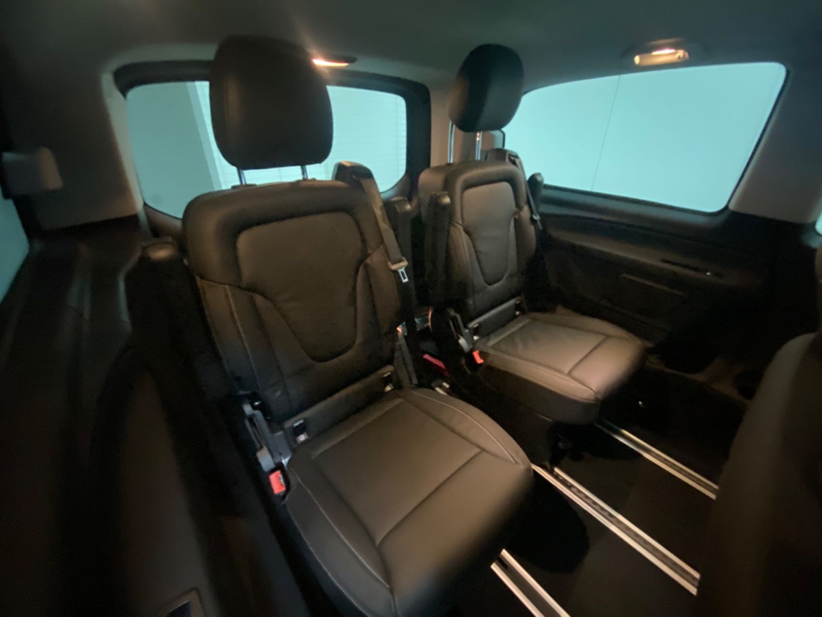 Fahrzeugabbildung Mercedes-Benz V-Klasse V250d *LED, Leder, AHK 2,5t*