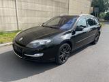 Renault Laguna III Grandtour Initiale*Panorama*Navi*PDC* - Renault Laguna: Iii Grandtour