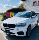 BMW X5 F15 30d Pure M Sport - BMW 530 SUV