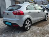 Kia Rio 1.4*Autom.*1.Hand*Klima*PDC*Sitzh.*Tempom* - Kia Rio: 1.4