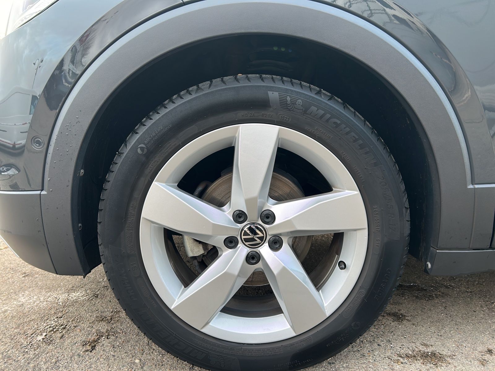 Fahrzeugabbildung Volkswagen T-Cross TSI Style DSG LED AID ACC Park-Assist SH