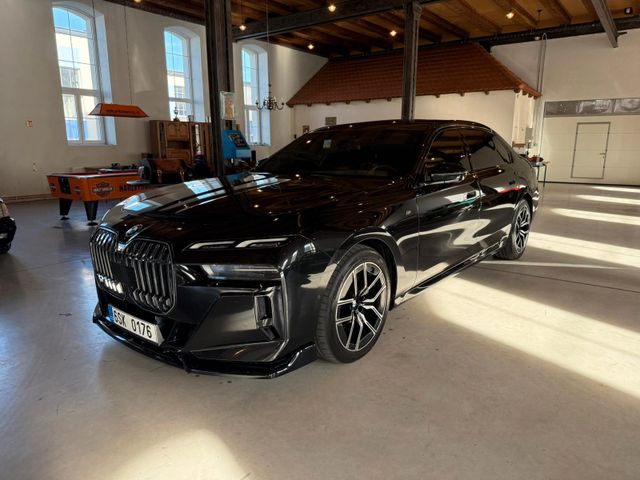 BMW 740 Baureihe 7 Lim 740 d xDrive M Sport