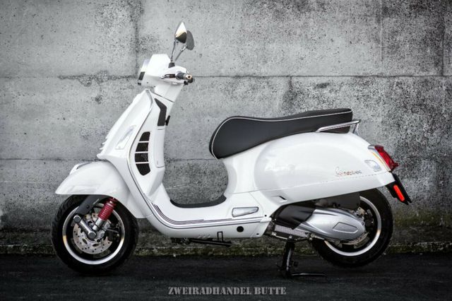 Vespa GTS 125ie Super  Versand  +  3. Jahr Garantie !