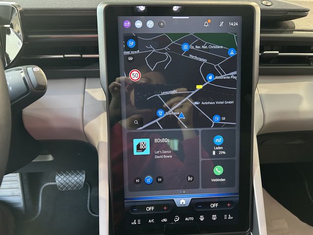 Ford Explorer Select RWD