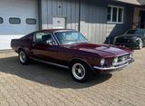 Ford Mustang Fastback GT 390 Big Block - Ford Mustang aus 1967: Fastback