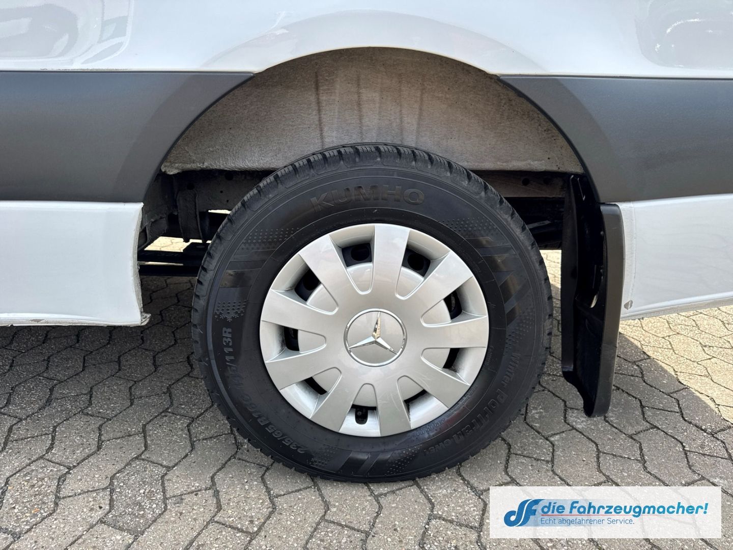 Fahrzeugabbildung Mercedes-Benz Sprinter III Tourer RWD AWD 315 CDI L2 DAB SHZ