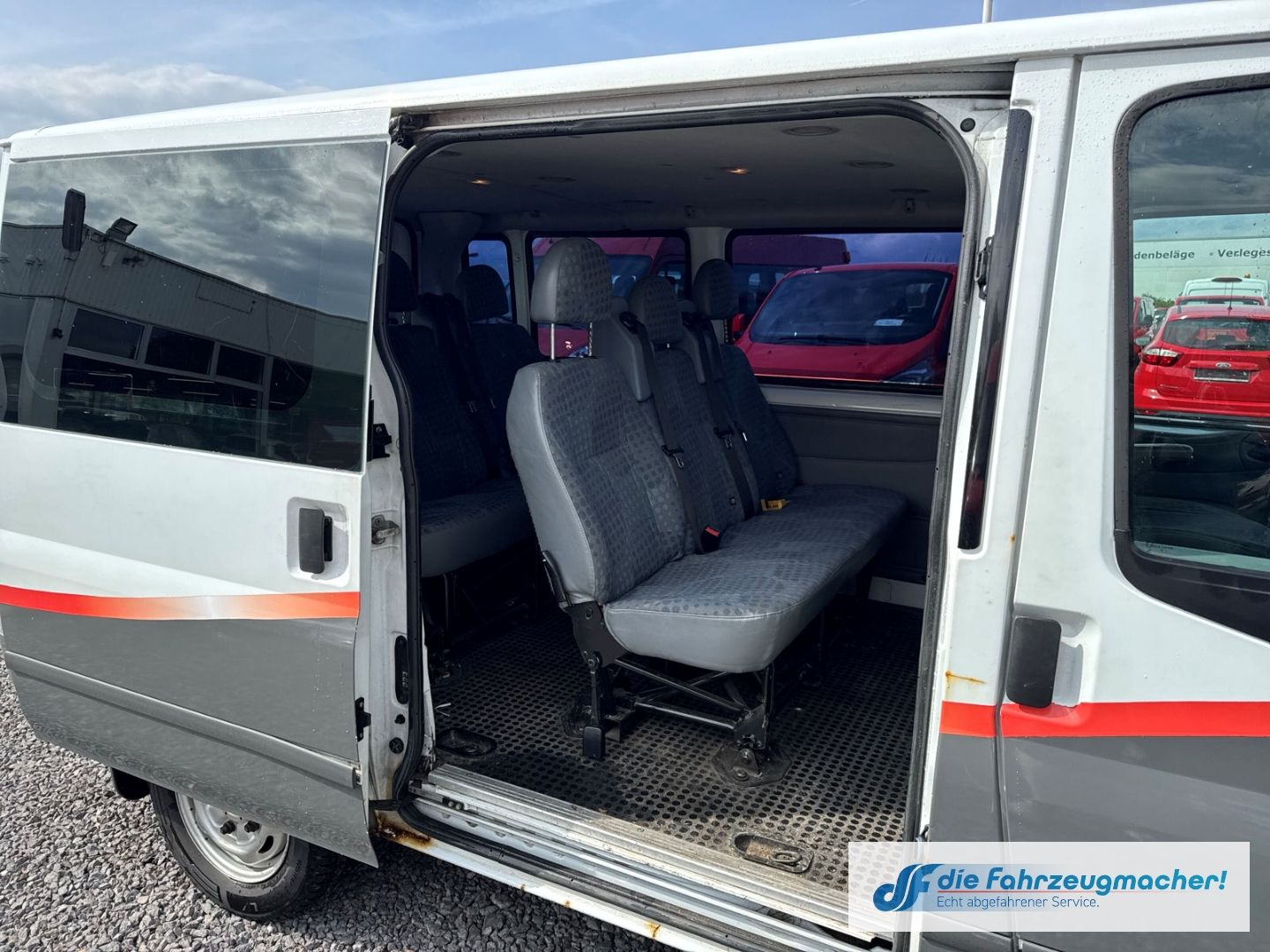Fahrzeugabbildung Ford Transit Kombi FT 300 K 2.2 TDCi *EXPORT