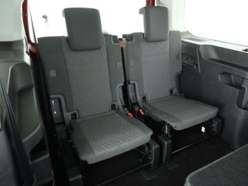 Volkswagen Caddy Maxi 2.0TDI DSG NAVI ACC KAMERA AHK 5J