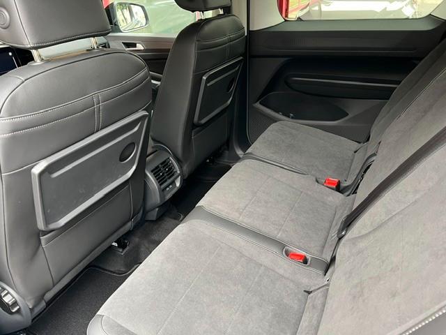 Volkswagen Caddy Maxi Style Rollstuhlrampe Kam digCo LED