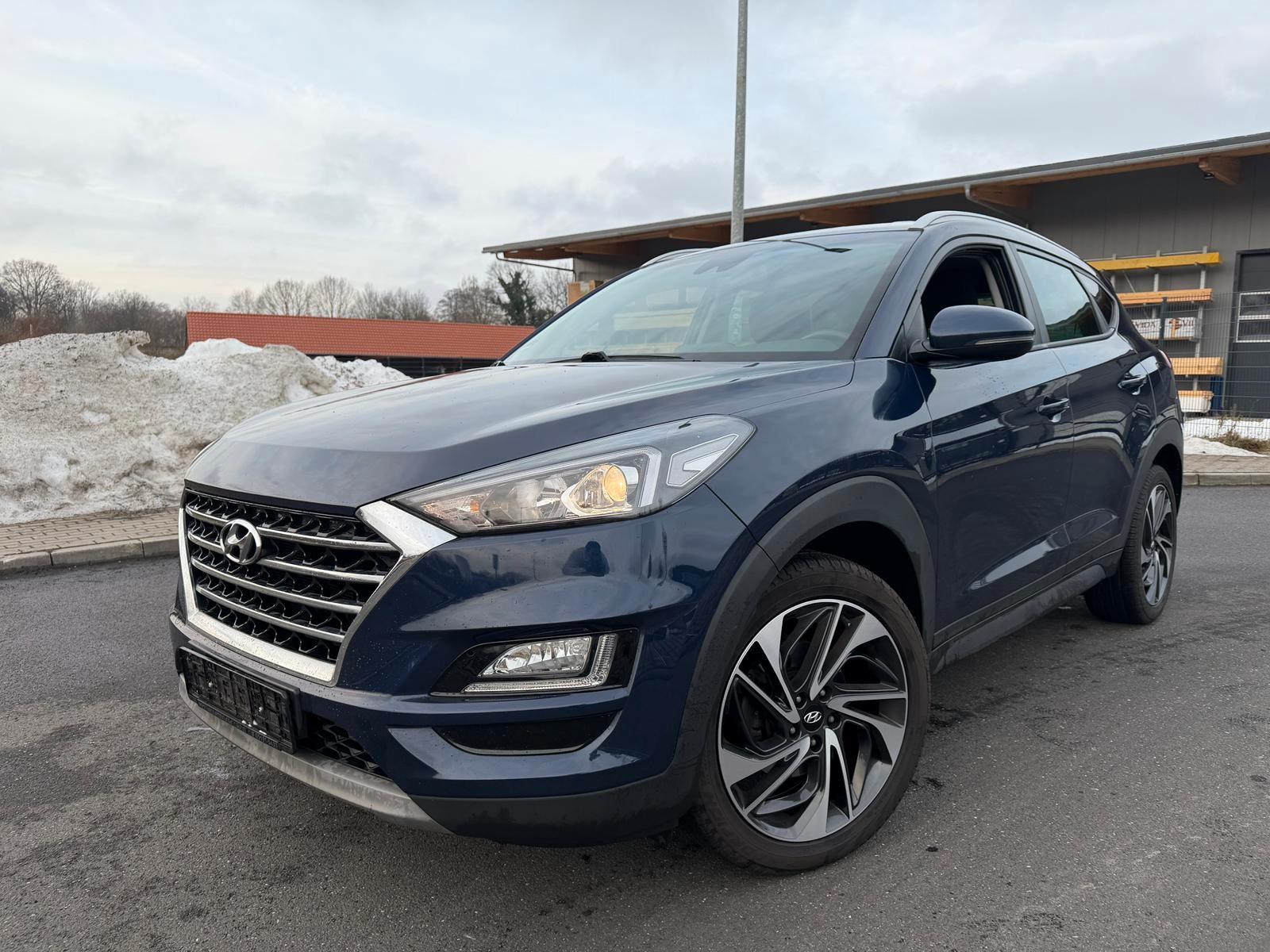 Hyundai Tucson  1.6 Style 2WD Automatik " 1 Hand "