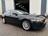 Jaguar XE 2.0 D E-Performance  Pure Automatik - Jaguar XE: Pure