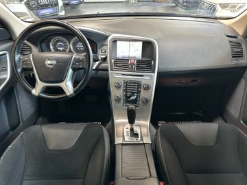 Volvo XC60 Momentum AWD *Xenon*Leder*