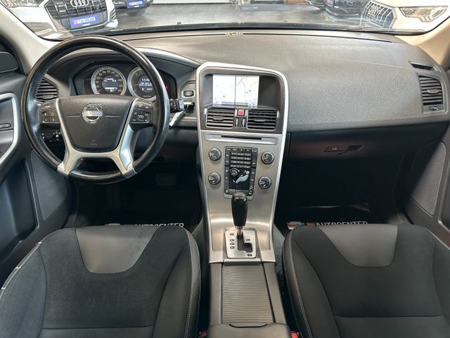 Volvo XC60 Momentum AWD *Xenon*Leder*