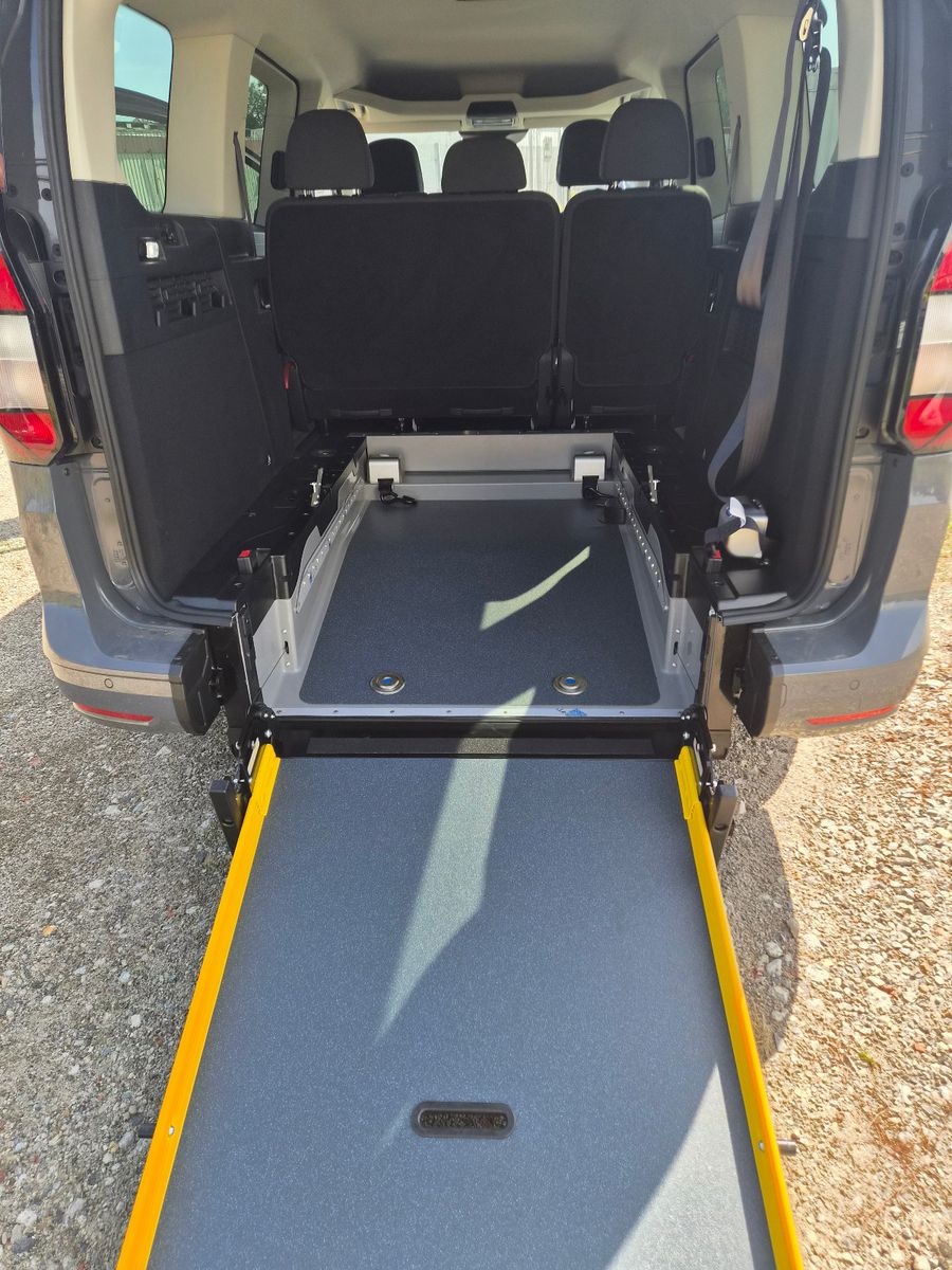 Volkswagen Caddy Basis Maxi eHybrid Rollstuhlgerecht