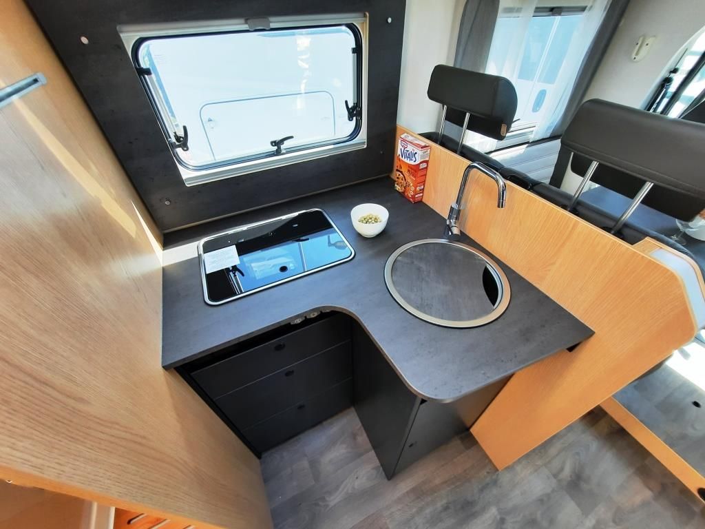 Fahrzeugabbildung Sunlight T 68 Adventure Edition Verfüg./Sparen Sie 4.411,