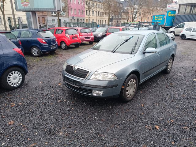 Skoda Octavia Lim. Ambiente TÜV neu top