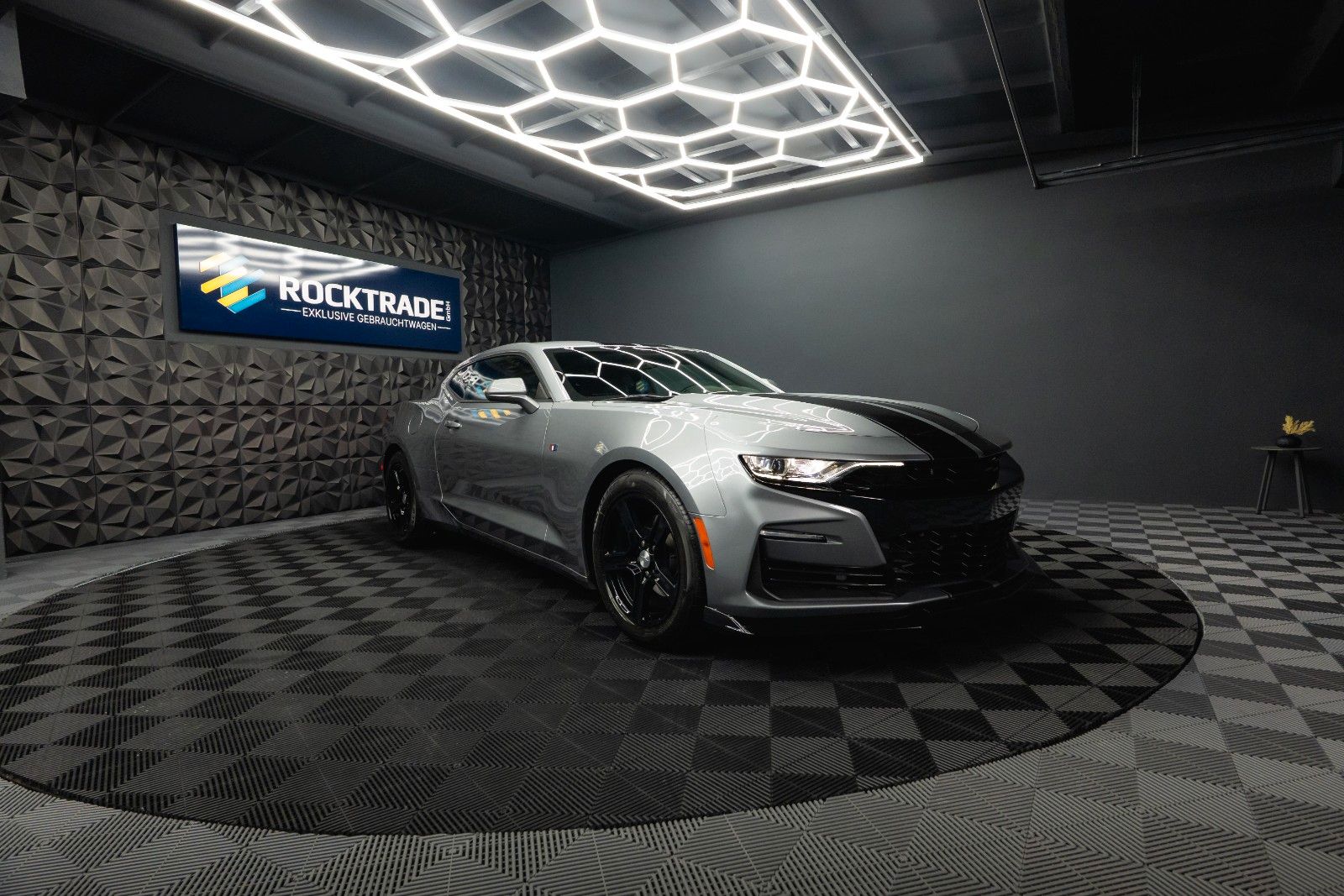 Fahrzeugabbildung Chevrolet Camaro 2.0 Turbo Coupe LT Package *CarPlay*19%