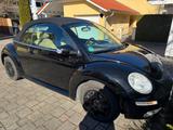 Volkswagen Beetle - Volkswagen Beetle aus 2005: Cabrio