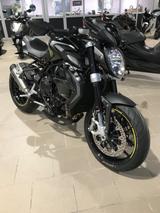 MV Agusta BRUTALE 800 DRAGSTER - MV AGUSTA DRAGSTER 800