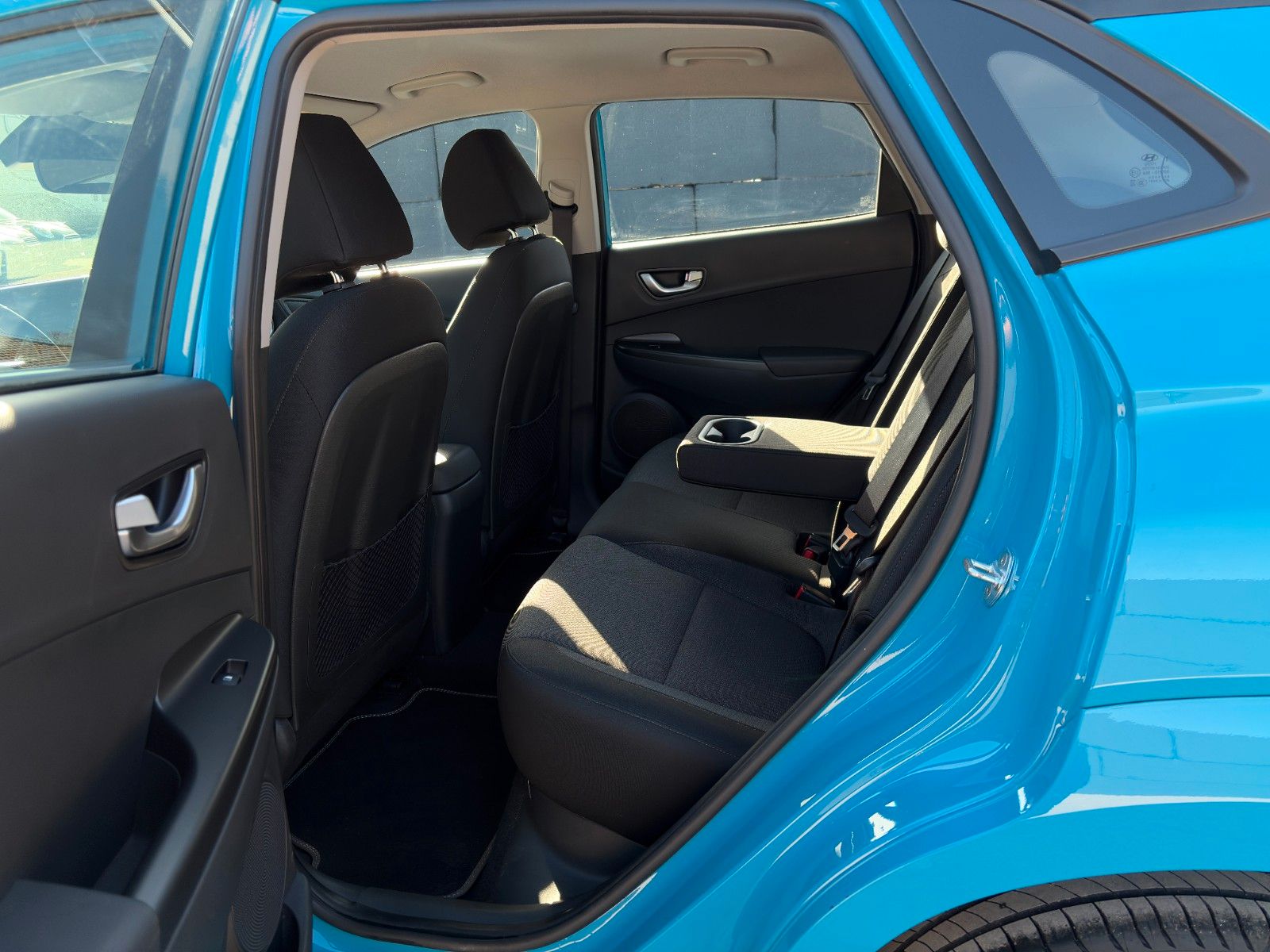 Fahrzeugabbildung Hyundai KONA E Select ACC LHZ SHZ LKAS PDC KAM