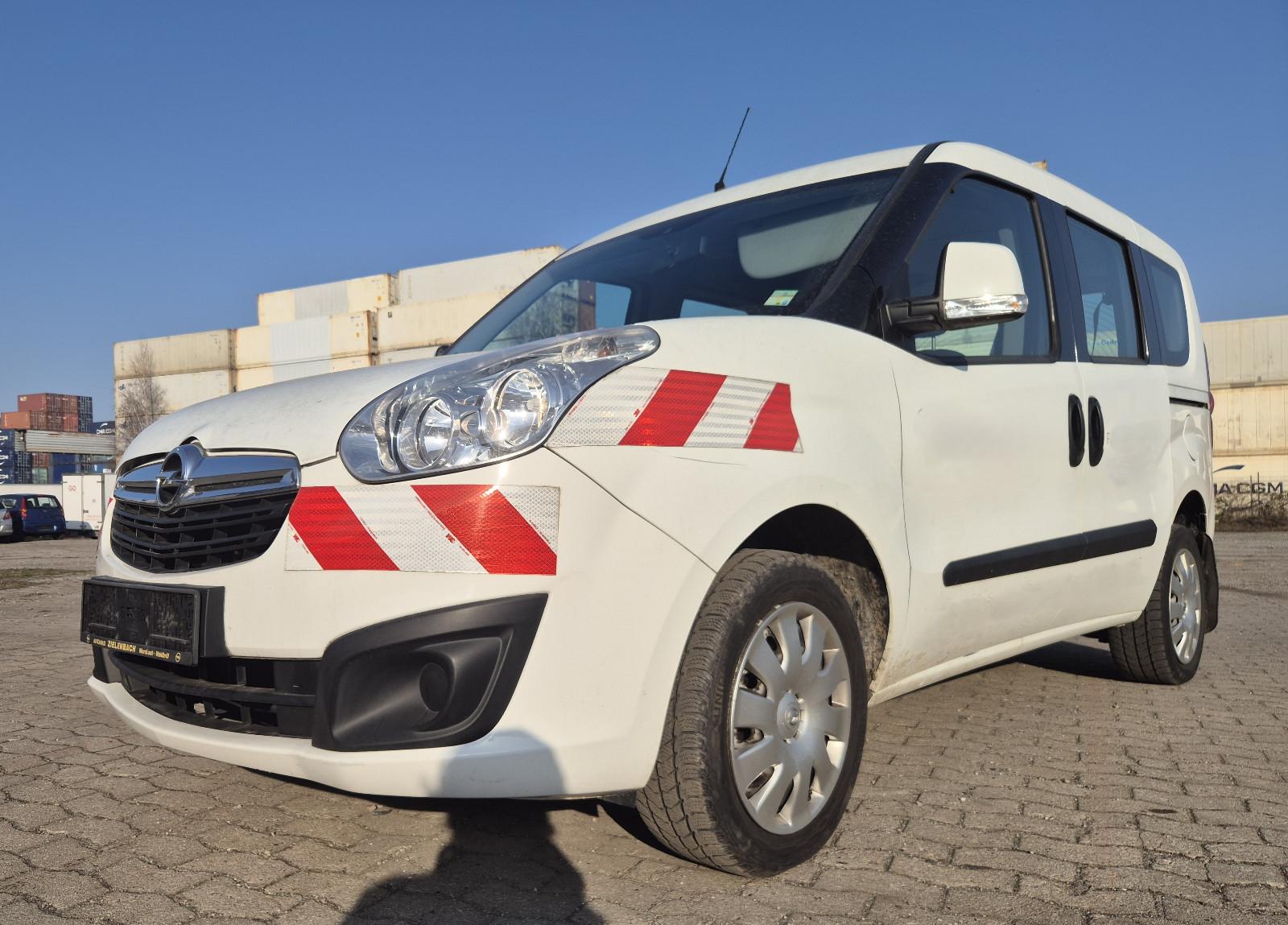 Opel Combo Edition ECO L1H1, SHZ, VERGLAST, 5 Sitzer,
