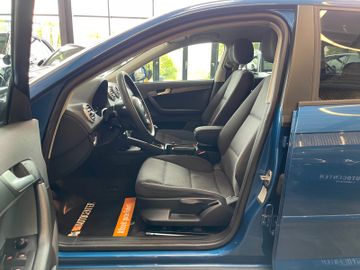 Audi A3 Sportback 1.6 Attraction *TEMPOMAT*SZHZ*KLIMA