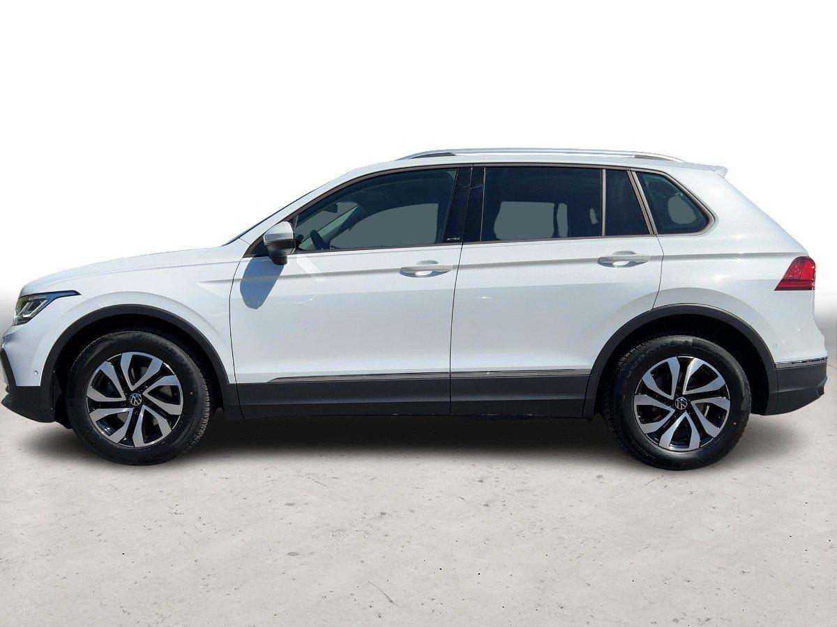Volkswagen Tiguan ACTIVE 2.0 TDI MATRIX+AHK+NAVI+APP+RFK+SH