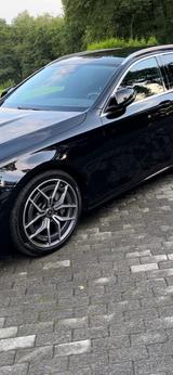 Mercedes-Benz E 220 d 4MATIC T Autom. - mit AHK  - Mercedes-Benz E 220 in Hagen