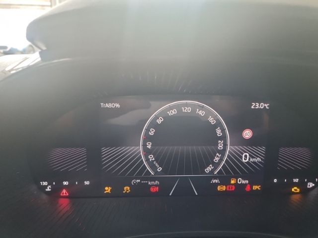 Fahrzeugabbildung SKODA Fabia 1.0 TSI Essence KLIMA SHZ PDC LED