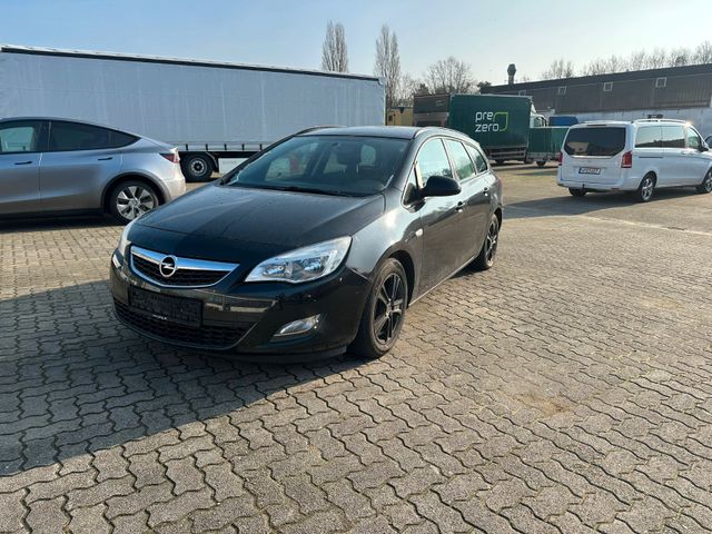 Opel Astra J Sports Tourer Selection