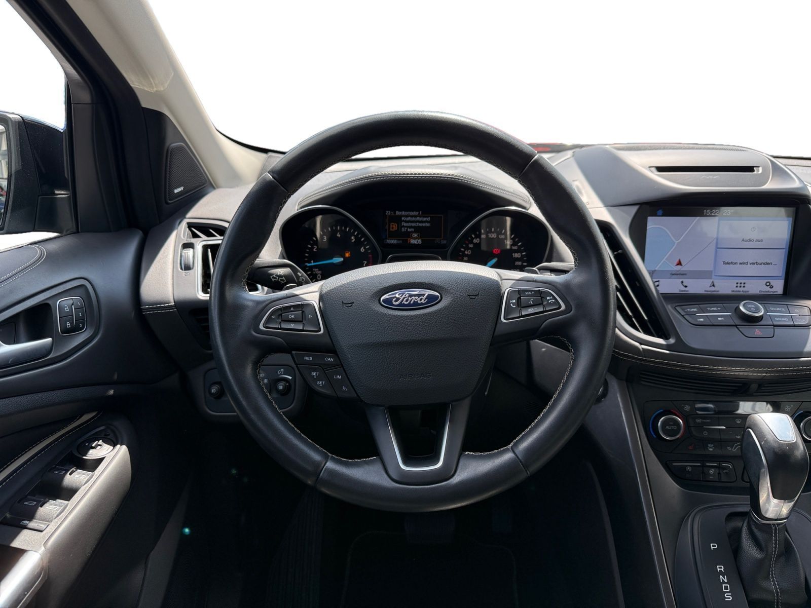 Fahrzeugabbildung Ford Kuga 1.5 EcoBoost Vignale 4x4 OPF RFK AHK