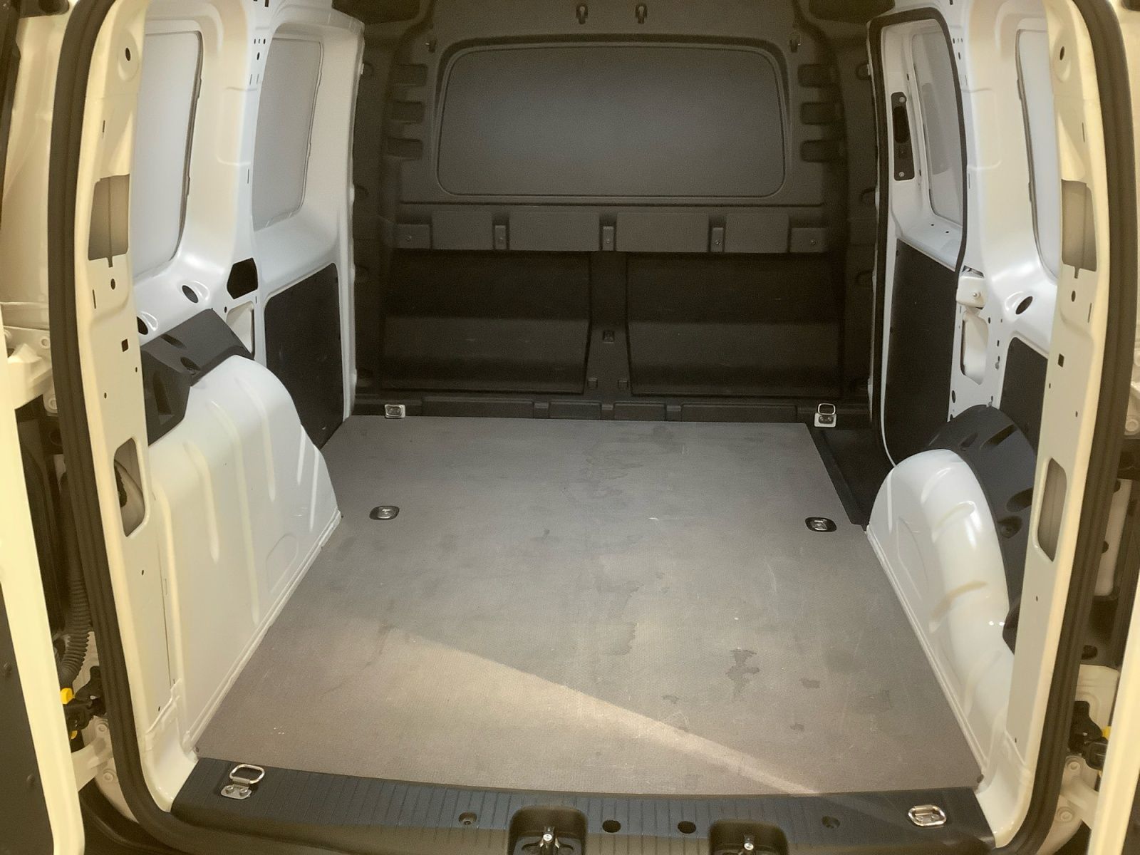 Caddy Cargo 2,0 TDI 75 kW EU6 SCR Frontantrieb 6