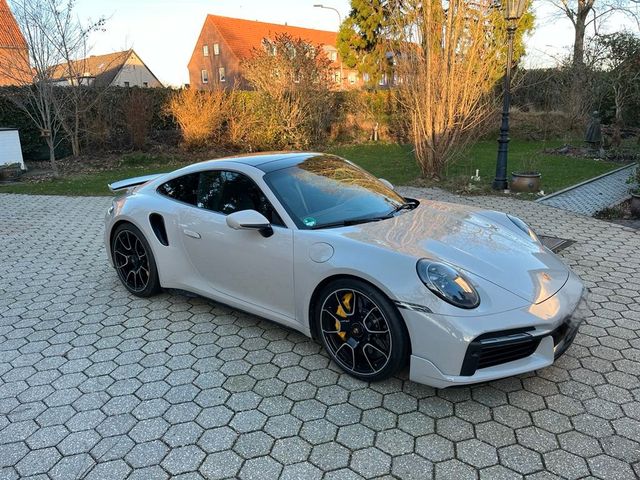 Porsche 911 Turbo S.      992.   273000€ NP