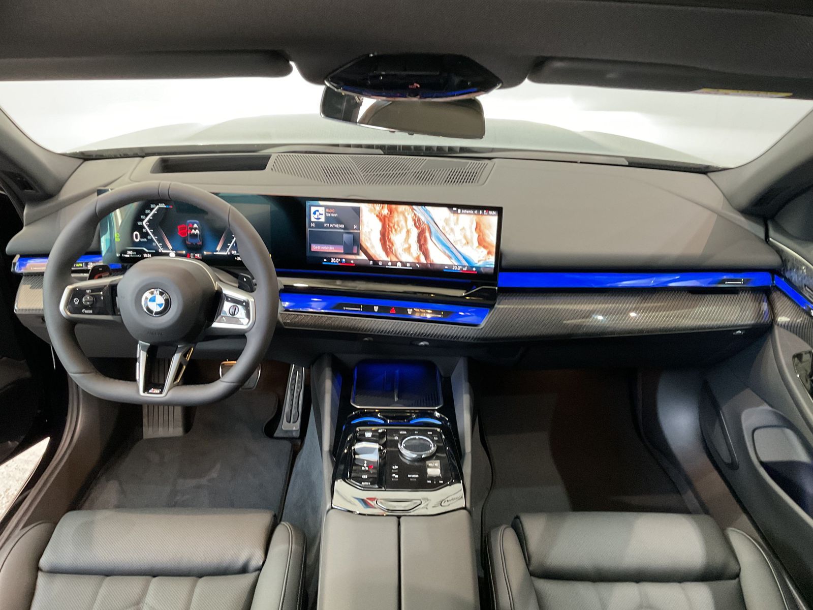 Fahrzeugabbildung BMW 540d xDrive M Sport AHK B&W PanoDach Sportpaket