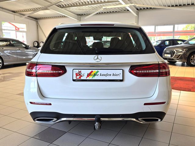 MERCEDES-BENZ E 200 — Foto 6