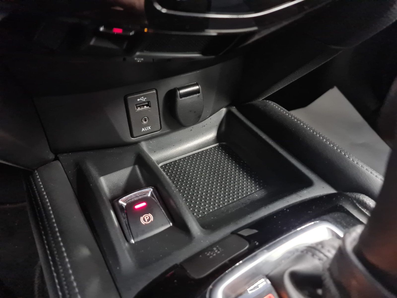 Fahrzeugabbildung Nissan X-Trail N-Connecta 4x4 / KAMERA