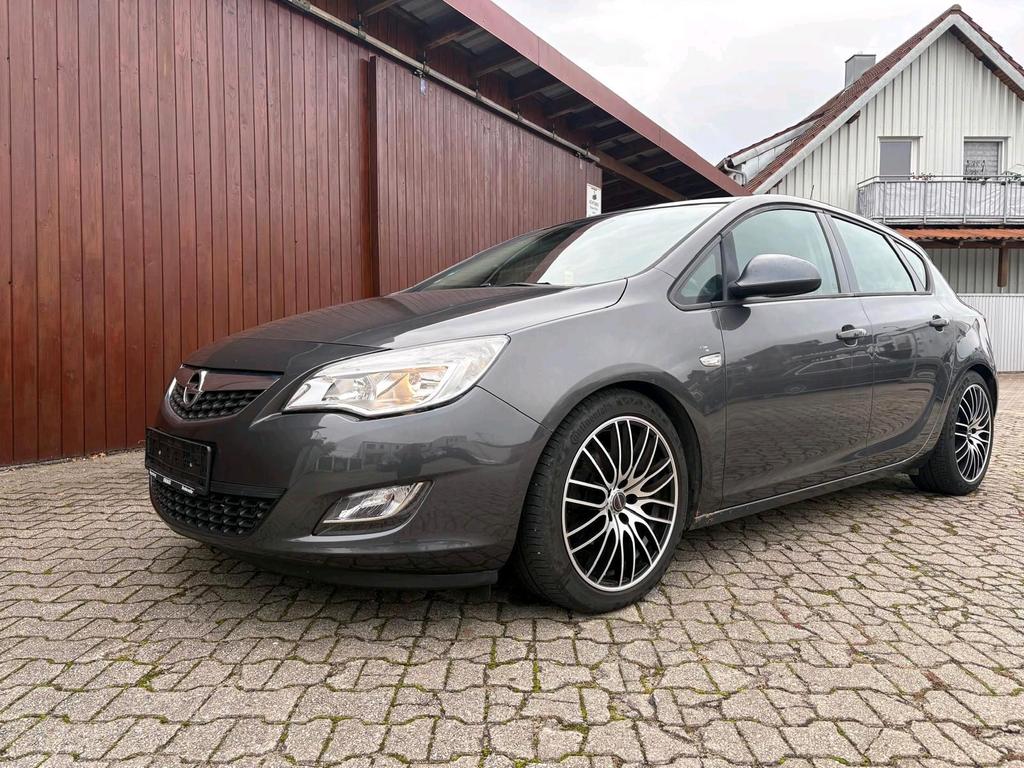 Opel Astra 1,4 Bj 2012 Euro5