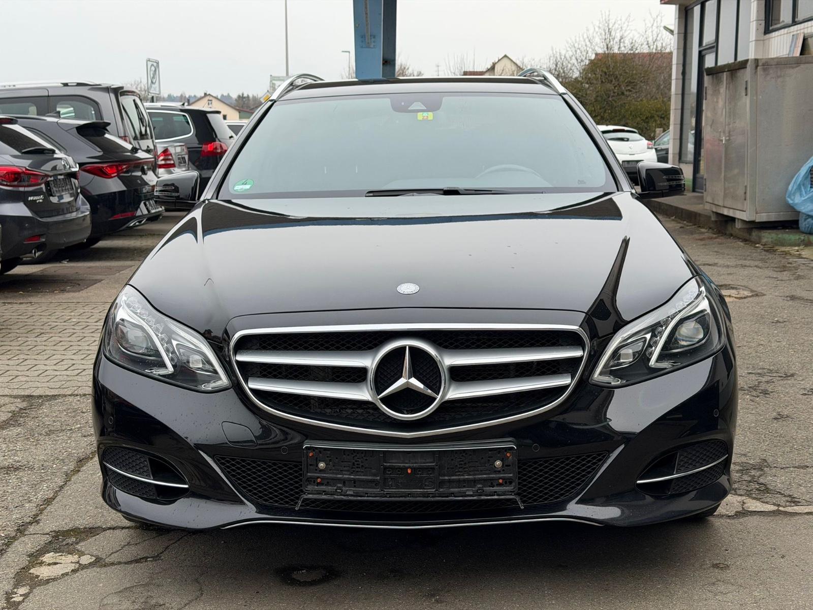 Mercedes-Benz E 220 E T-Modell E 220 BlueTec Automatik
