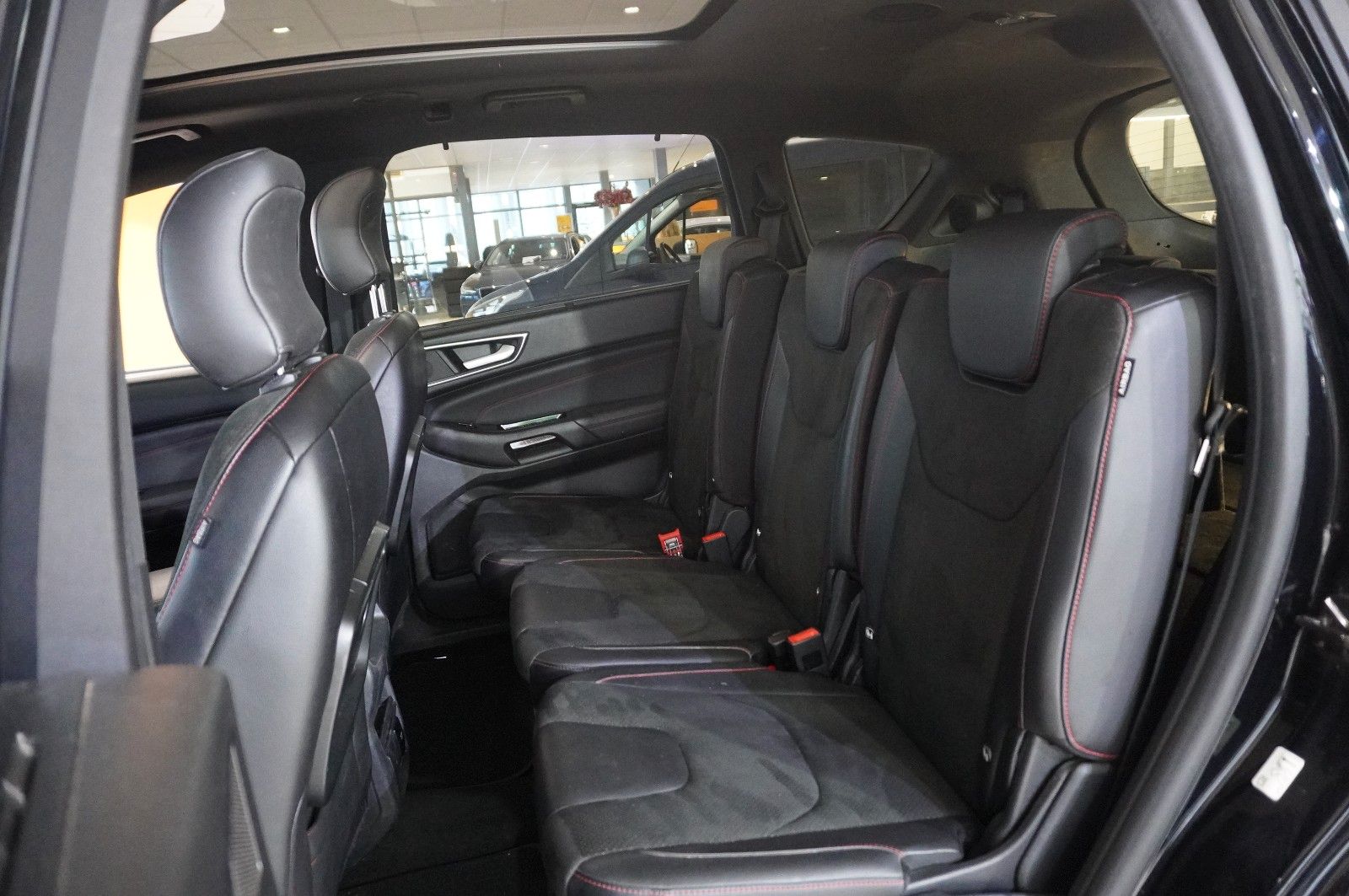 Fahrzeugabbildung Ford S-Max 2.0D ST LINE 7-SITZE NAVI/LED/KAMERA/AHK