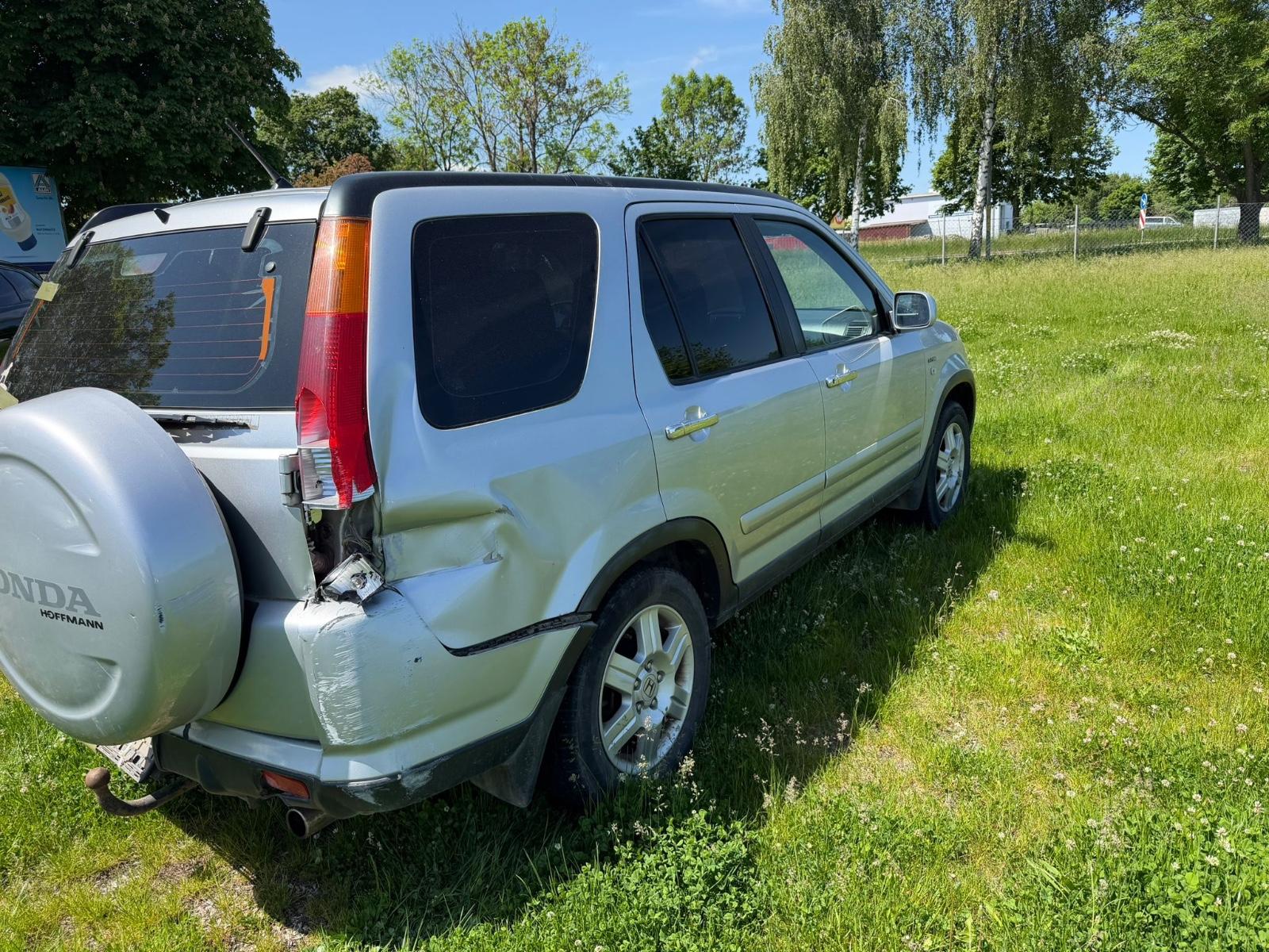 Honda CR-V 2004 — photo 12