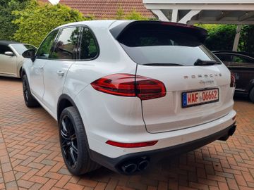 Porsche Cayenne - 7