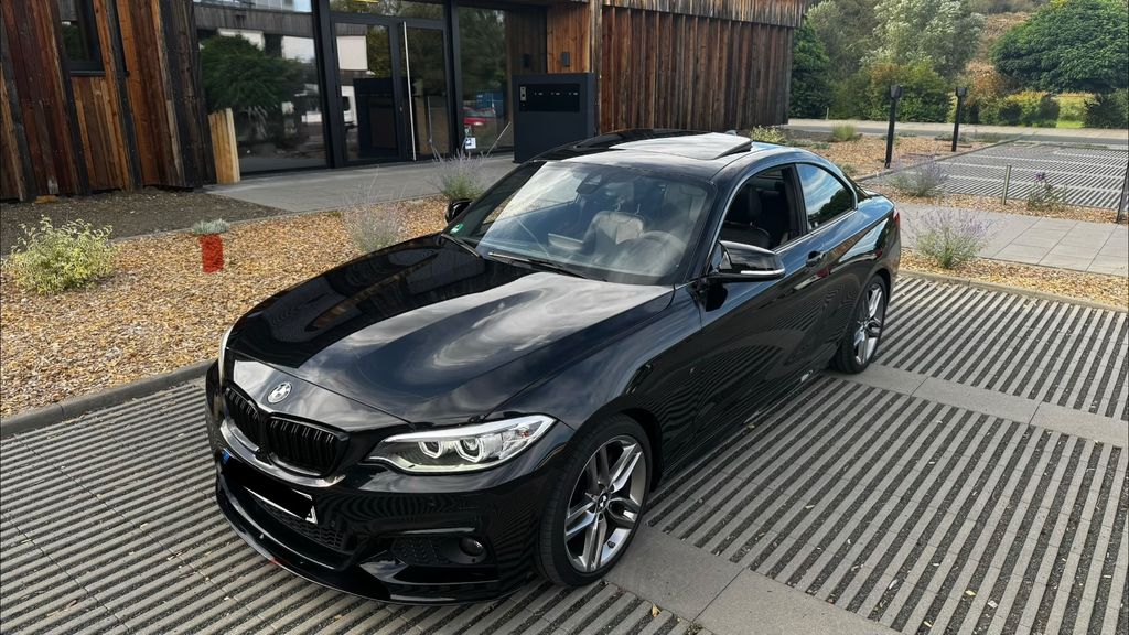 Image of BMW 230