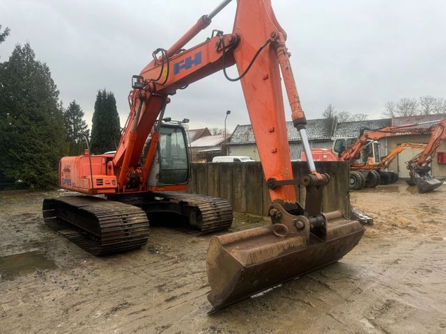 Hitachi EX 165