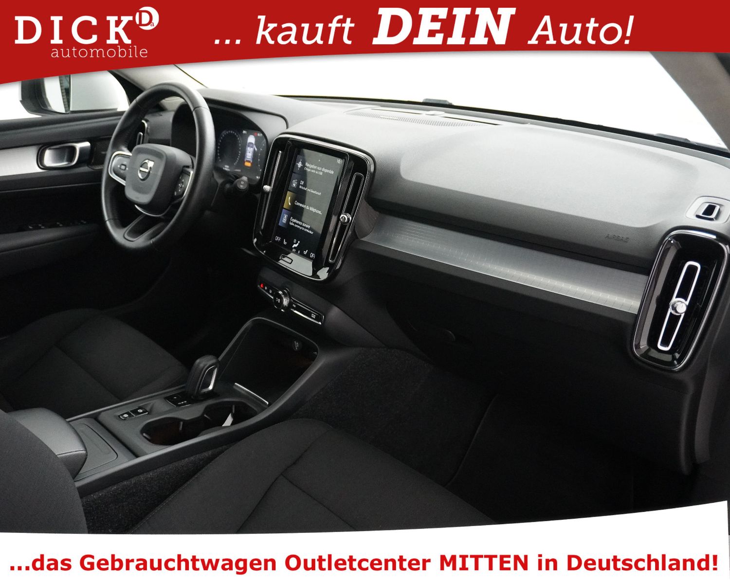 Fahrzeugabbildung Volvo XC40 T3 Aut Momen PANO+VIRTU+LED+KAM+H&K+ACC+SHZ