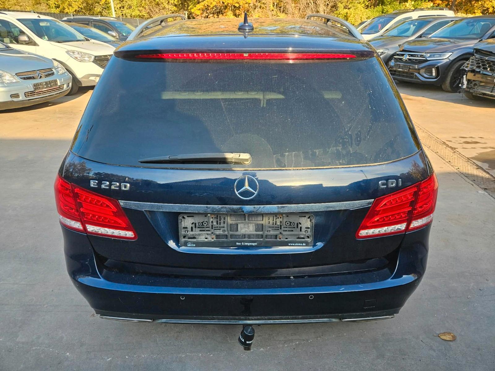 Mercedes-Benz E220 2013 — photo 6