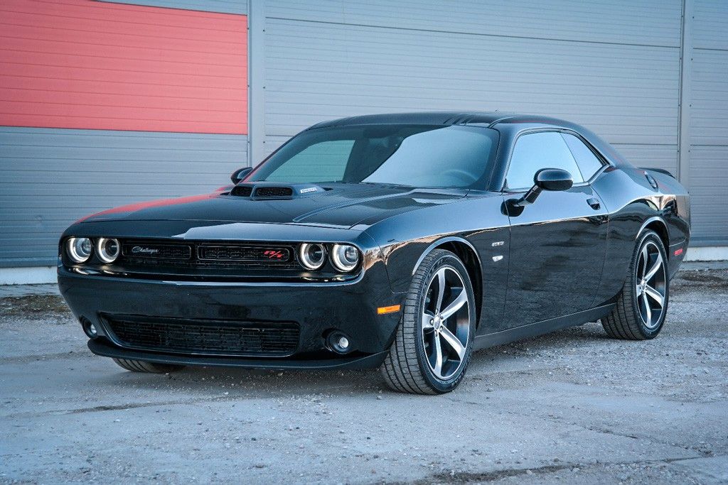 Dodge Challenger Auto kaufen bei mobile.de