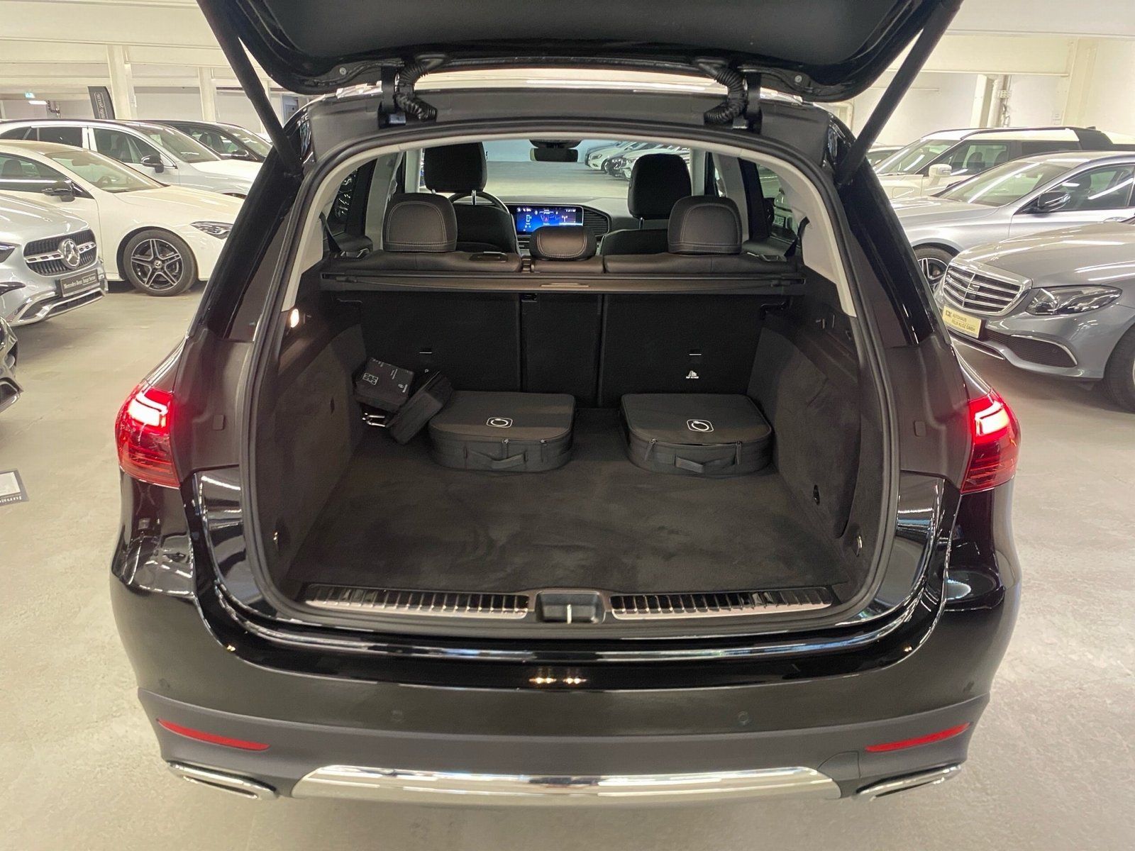 Fahrzeugabbildung Mercedes-Benz GLE 400 e 4M*AHK*Distronic*Panora*Totwinkel*360*